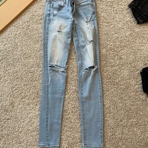 american eagle ripped jeans